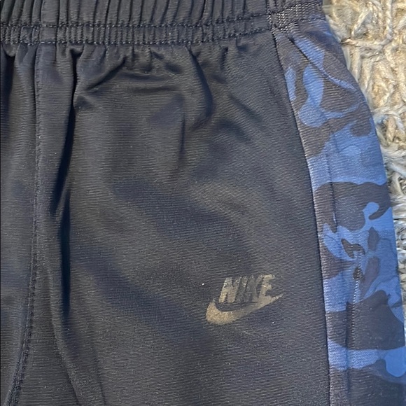 Nike Track Suit-Toddler - Picture 4 of 4